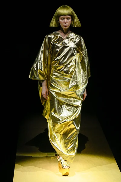 Look 53
